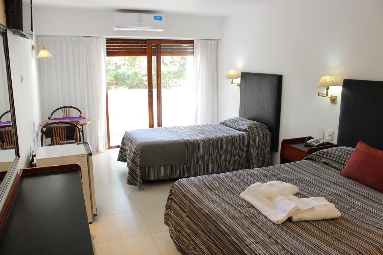 Hotel Arenas Пинамар Екстериор снимка