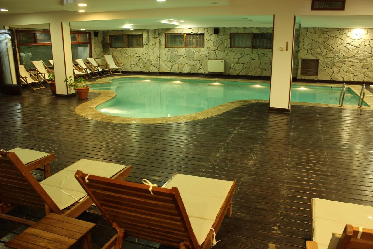 Hotel Arenas Пинамар Екстериор снимка